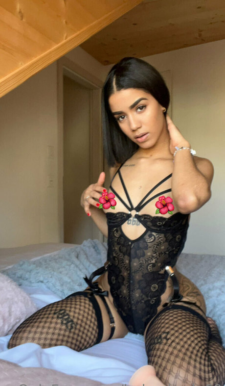 Naakte gelekte OnlyFans-foto van Babycharly69