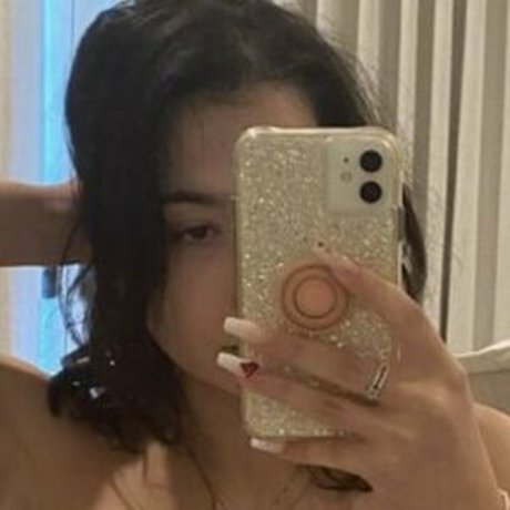 Naakte gelekte OnlyFans-foto van Princessbru