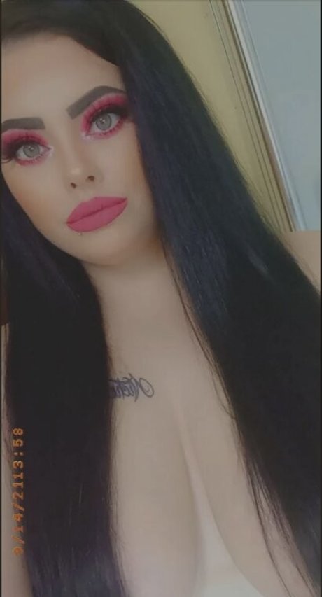 Naakte gelekte OnlyFans-foto van Conniewillibaby