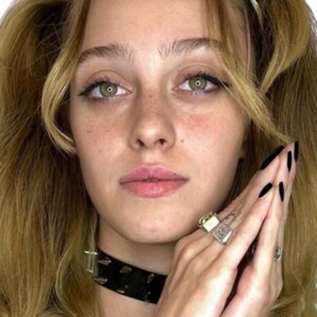 Naakte gelekte OnlyFans-foto van Rita Bokman
