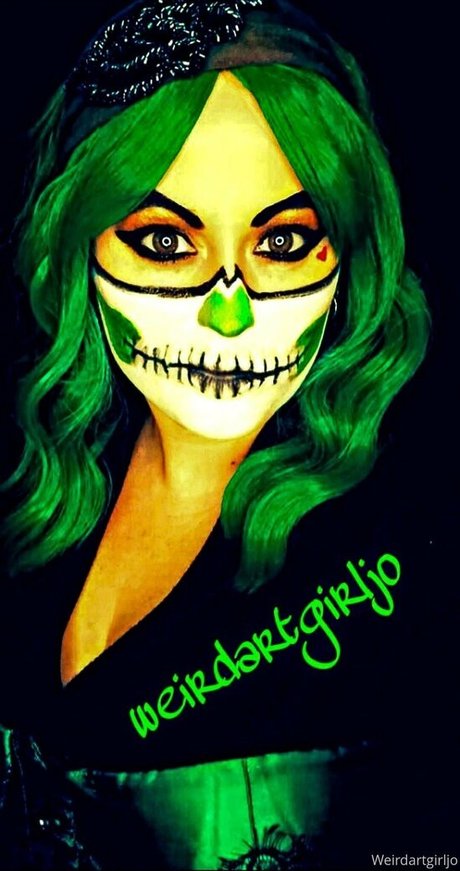 Weirdartgirljo