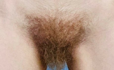Naakte gelekte OnlyFans-foto van Caring Erin