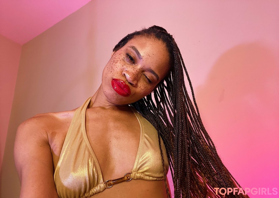 Naakte gelekte OnlyFans-foto van Goddessrosiereed #67 Naakte gelekte OnlyFans-foto van Goddessrosiereed #67