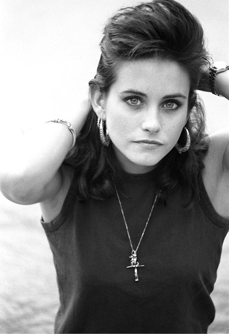 Naakte gelekte OnlyFans-foto van Courtney Cox