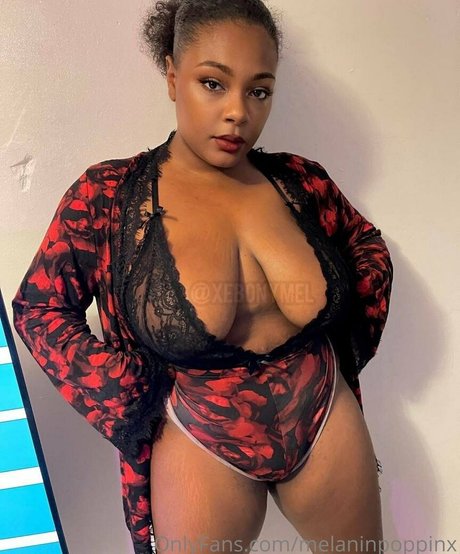 Naakte gelekte OnlyFans-foto van Playwithnelx