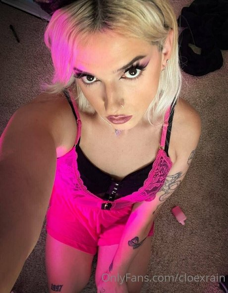 Naakte gelekte OnlyFans-foto van Cloexrain