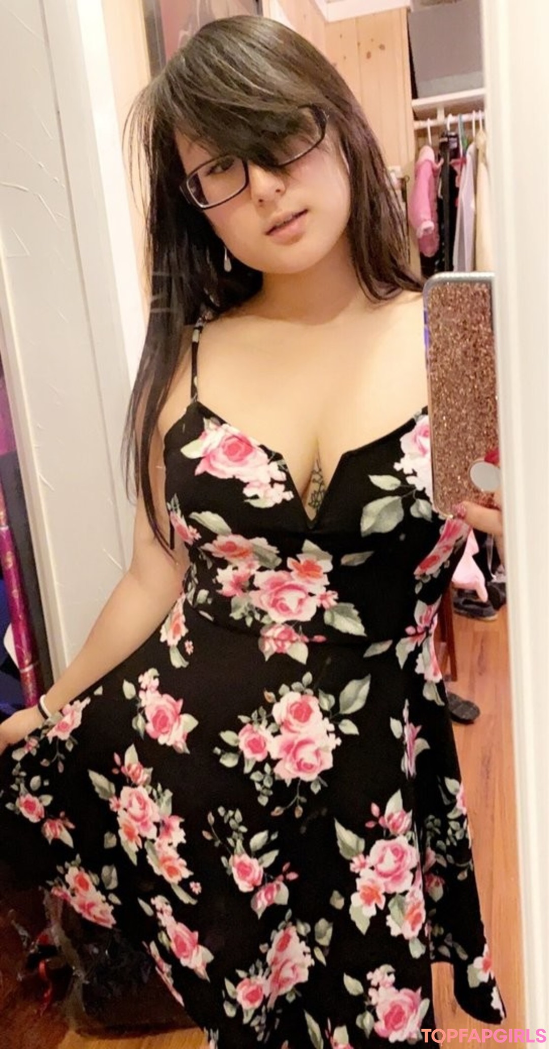 Naakte gelekte OnlyFans-foto van Bitesizedmeg #554 Naakte gelekte OnlyFans-foto van Bitesizedmeg #554