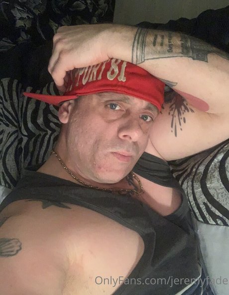 Naakte gelekte OnlyFans-foto van Jeremyfade