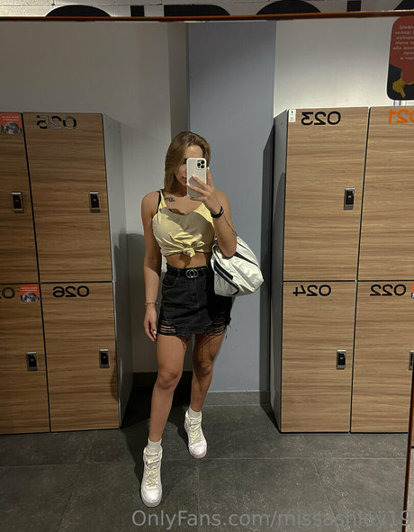 Naakte gelekte OnlyFans-foto van Missashley19