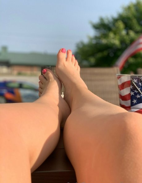 Naakte gelekte OnlyFans-foto van Allyxtra