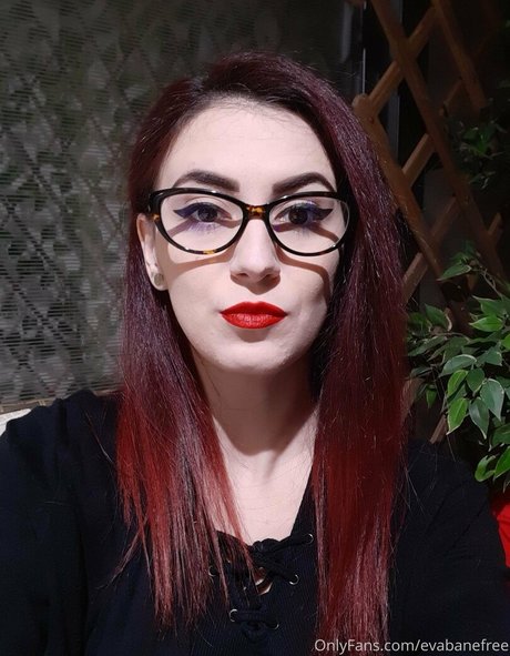 Naakte gelekte OnlyFans-foto van Evabanefree