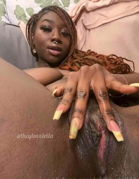 Ebonydoll31
