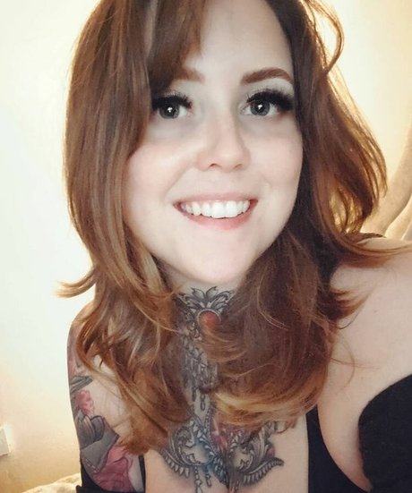 Naakte gelekte OnlyFans-foto van Lovelaurenn