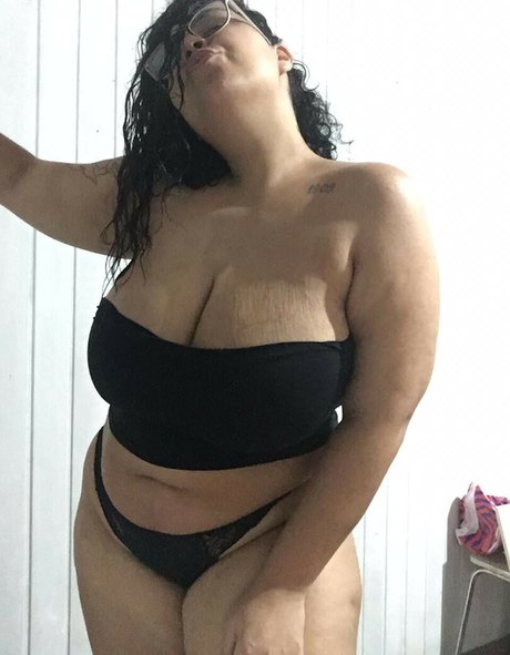 Naakte gelekte OnlyFans-foto van Gabizinhasafis