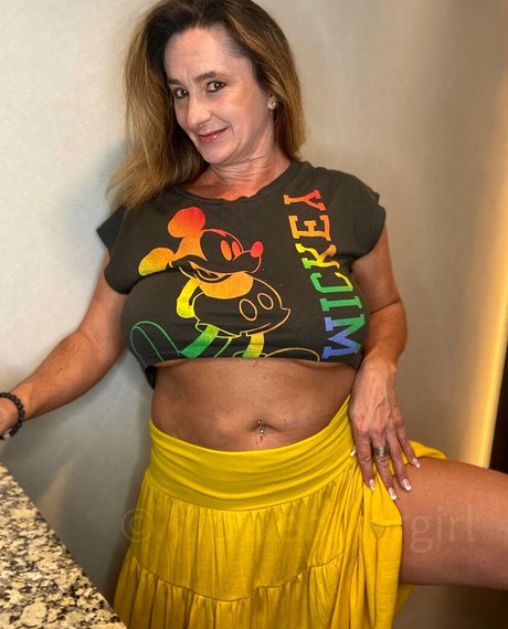Hippiebikergirlfree