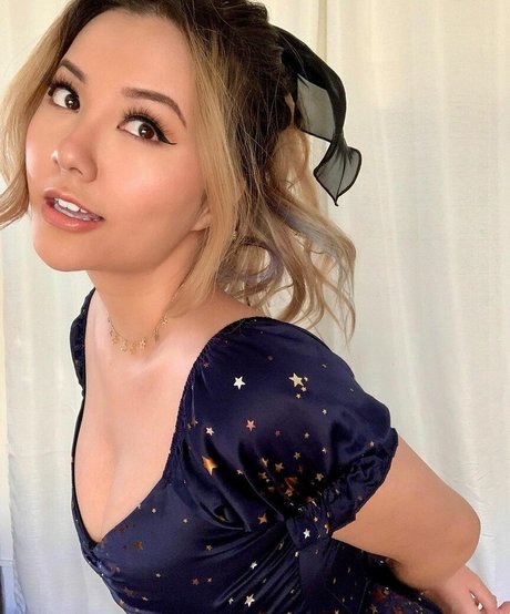 Naakte gelekte OnlyFans-foto van Gina Darling