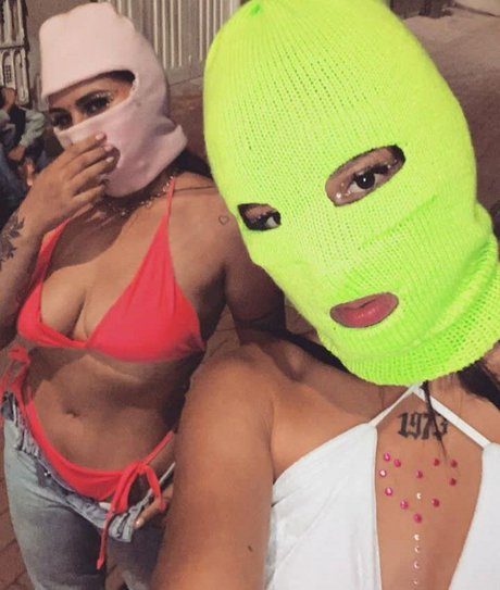Naakte gelekte OnlyFans-foto van Monirojasoficial