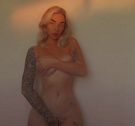 Naakte gelekte OnlyFans-foto van Luli