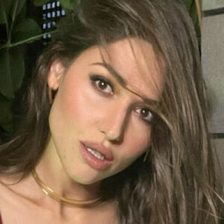 Naakte gelekte OnlyFans-foto van Capri