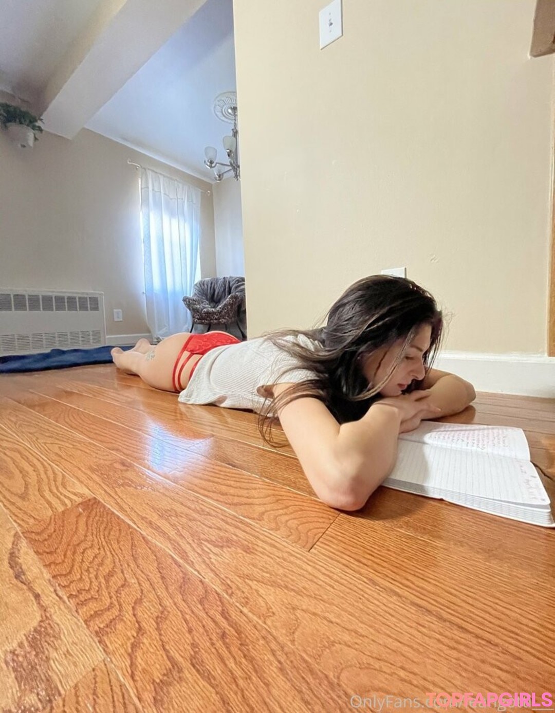 Naakte gelekte OnlyFans-foto van Leah Gotti #1855