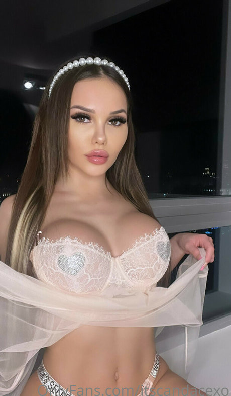 Naakte gelekte OnlyFans-foto van Princess Candace