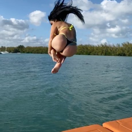 Alysia Magen
