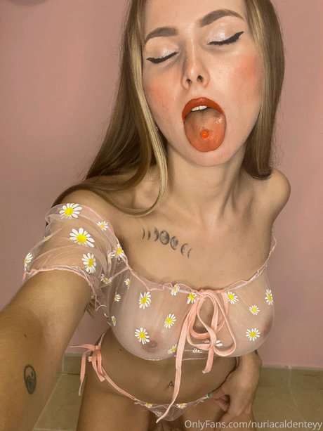 Nuriacaldenteyy