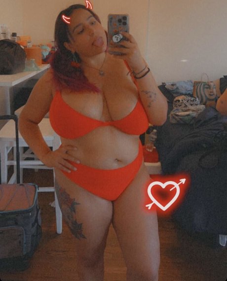 Naakte gelekte OnlyFans-foto van Alexis