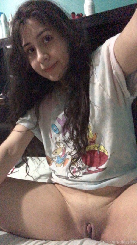 Naakte gelekte OnlyFans-foto van Leah