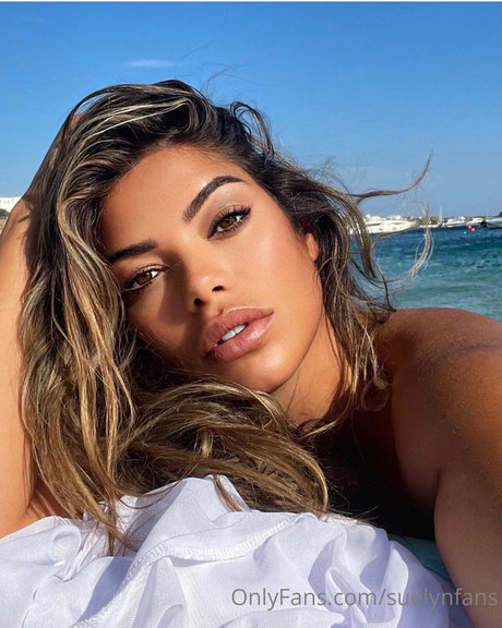 Suelyn Medeiros