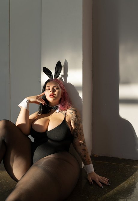 Naakte gelekte OnlyFans-foto van Bulgakova Frida