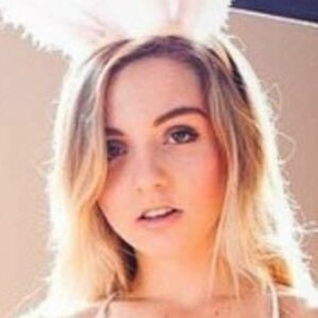 Naakte gelekte OnlyFans-foto van Lenachubz