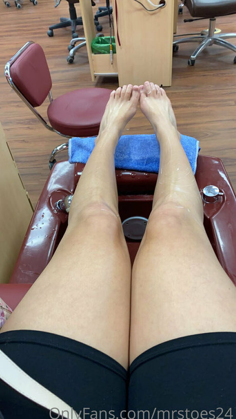 Mrstoes24