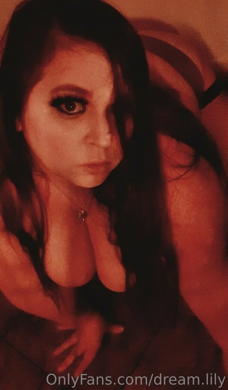Naakte gelekte OnlyFans-foto van Dreamlily