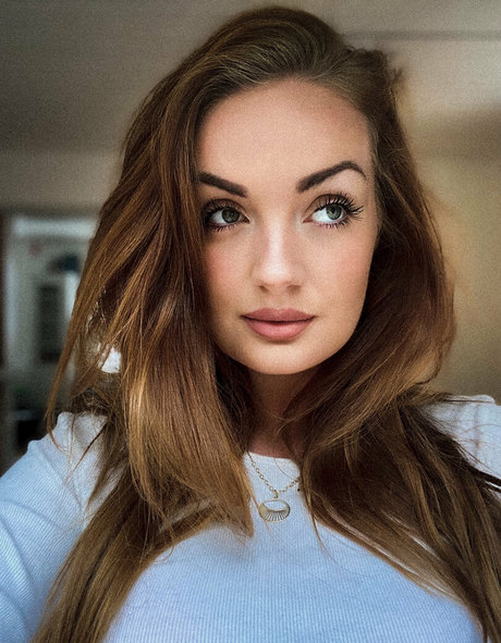 Naakte gelekte OnlyFans-foto van Salinaqfree