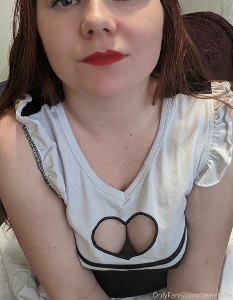 Naakte gelekte OnlyFans-foto van Sweetlillie