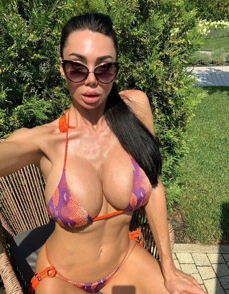 Naakte gelekte OnlyFans-foto van Sexyalisa