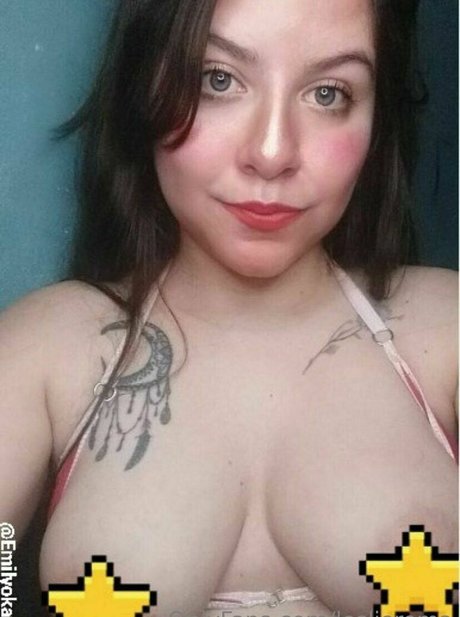Naakte gelekte OnlyFans-foto van Leslieroma