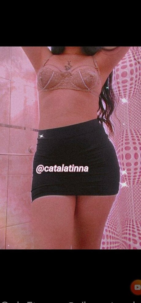 Naakte gelekte OnlyFans-foto van Larawonder