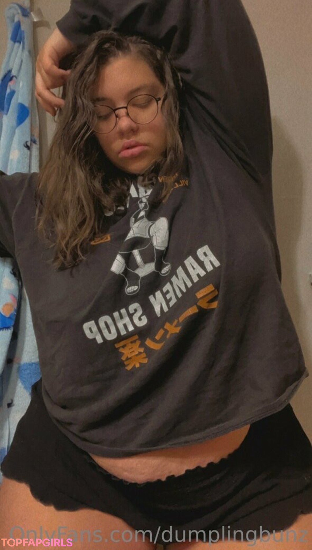 Naakte gelekte OnlyFans-foto van Dumplingbunz #2 Naakte gelekte OnlyFans-foto van Dumplingbunz #2