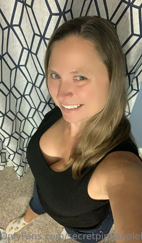 Secretpineapplebabe