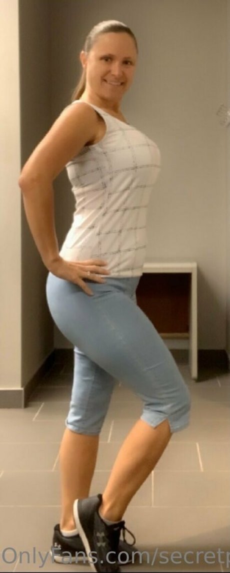 Secretpineapplebabe