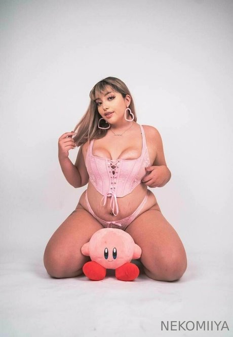 Naakte gelekte OnlyFans-foto van Nekomiiya