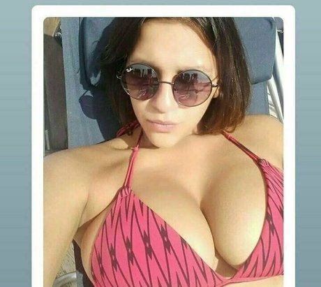 Naakte gelekte OnlyFans-foto van Therenomorebaby