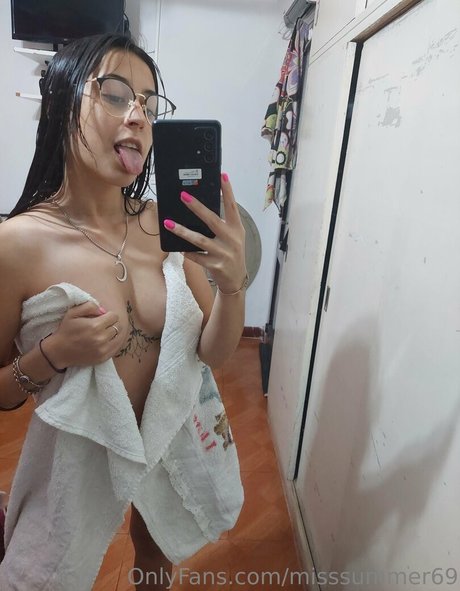 Naakte gelekte OnlyFans-foto van Misssummer69