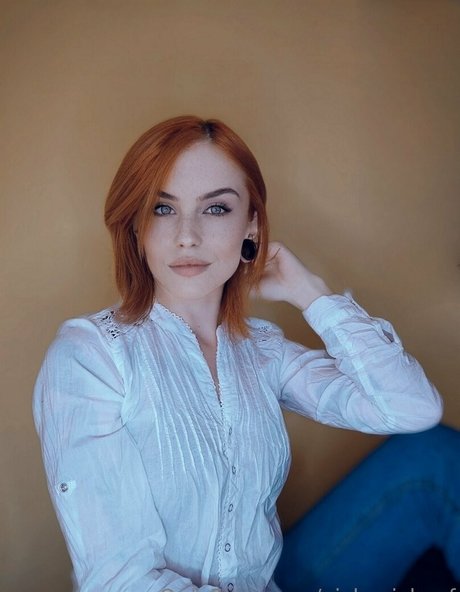 Naakte gelekte OnlyFans-foto van Victoriapromo
