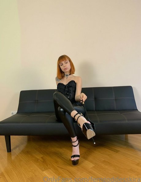 Naakte gelekte OnlyFans-foto van Goddess Kira