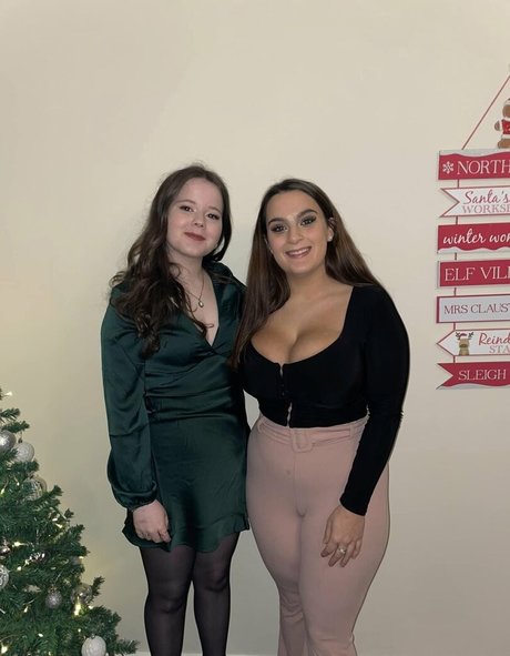 Naakte gelekte OnlyFans-foto van Lindsay
