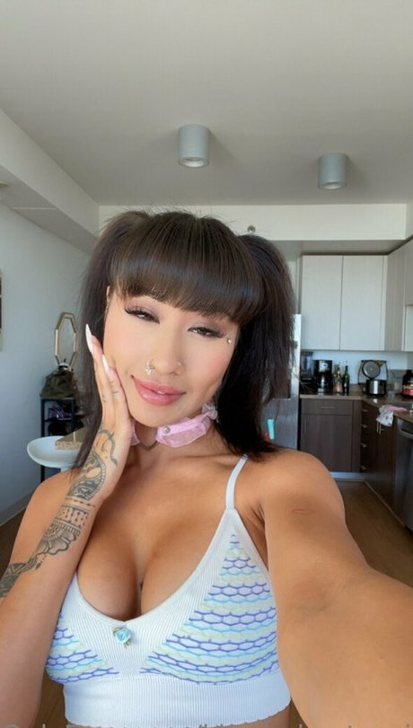 Naakte gelekte OnlyFans-foto van Nankatanaa