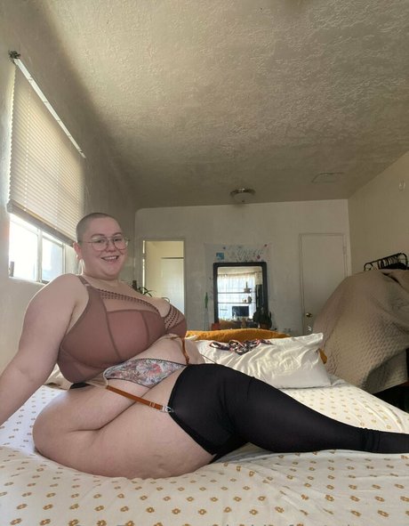 Bbwfrogprincess
